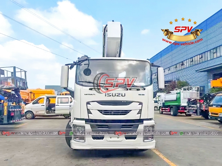 ISUZU Heavy-duty Aerial Working Vehicle - Front Side
